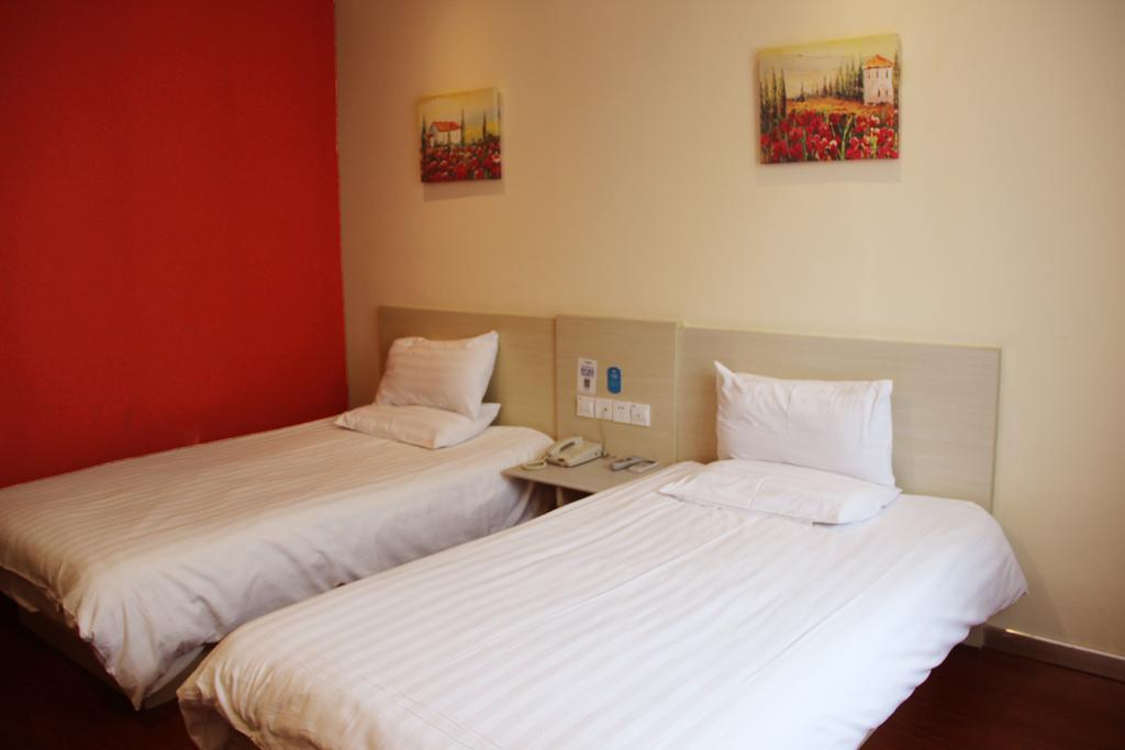 Hanting Express Jinzhou Luoyang Road Central Avenue 객실 사진